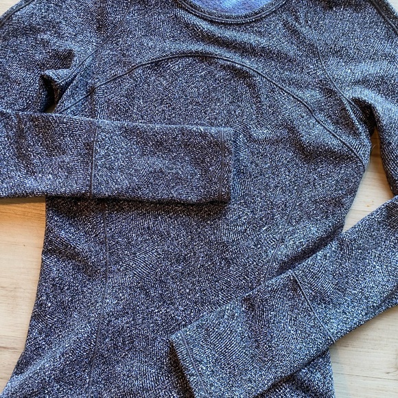 Lululemon Cypress Kiss Long Sleeve size 4 - Picture 2 of 8